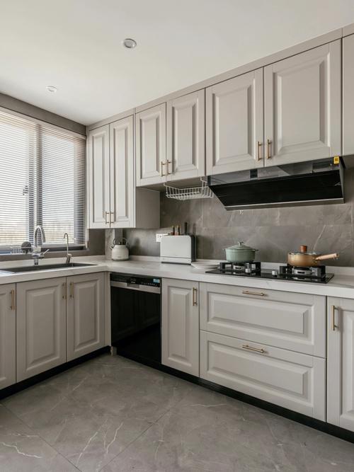 2024怎么選全屋家具定制代理品牌才能賺錢?